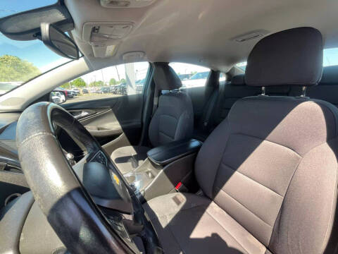 2017 Chevrolet Malibu LT