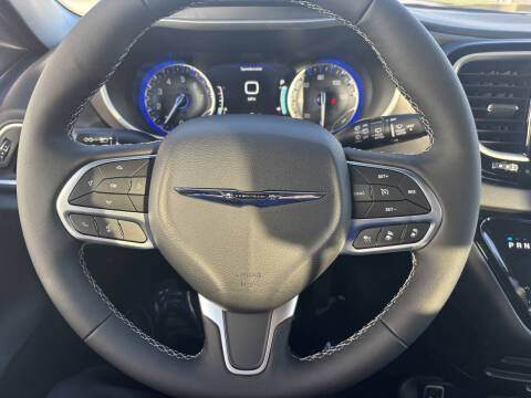 2026 Chrysler Voyager LX