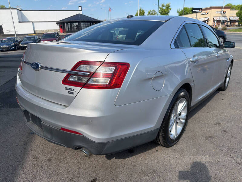 2013 Ford Taurus SEL