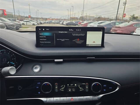 2023 Genesis GV70 2.5T Standard