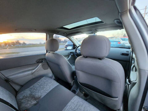 2005 Ford Focus ZX4 SE