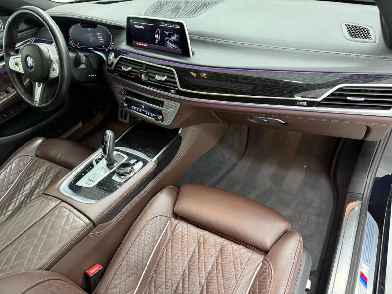 2022 BMW 7 Series 750i xDrive