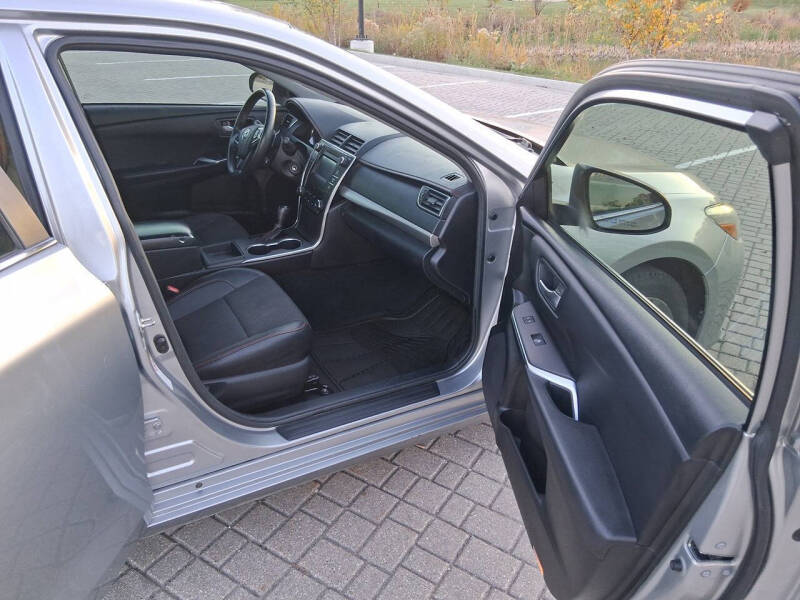 2017 Toyota Camry SE