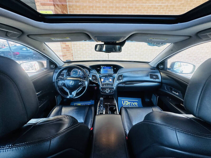 2017 Acura RLX w/Advance