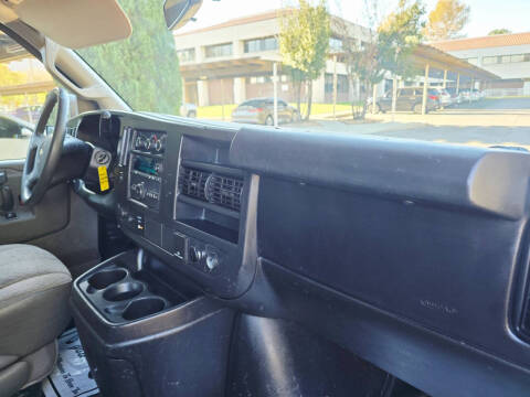 2017 Chevrolet Express 2500