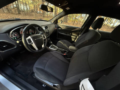 2013 Chrysler 200 Touring