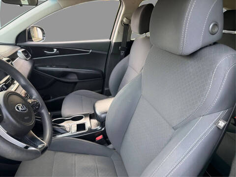 2017 Kia Sorento LX V6