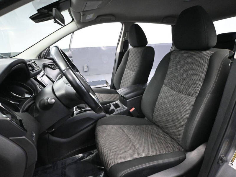 2021 Nissan Rogue Sport SV