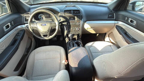 2018 Ford Explorer