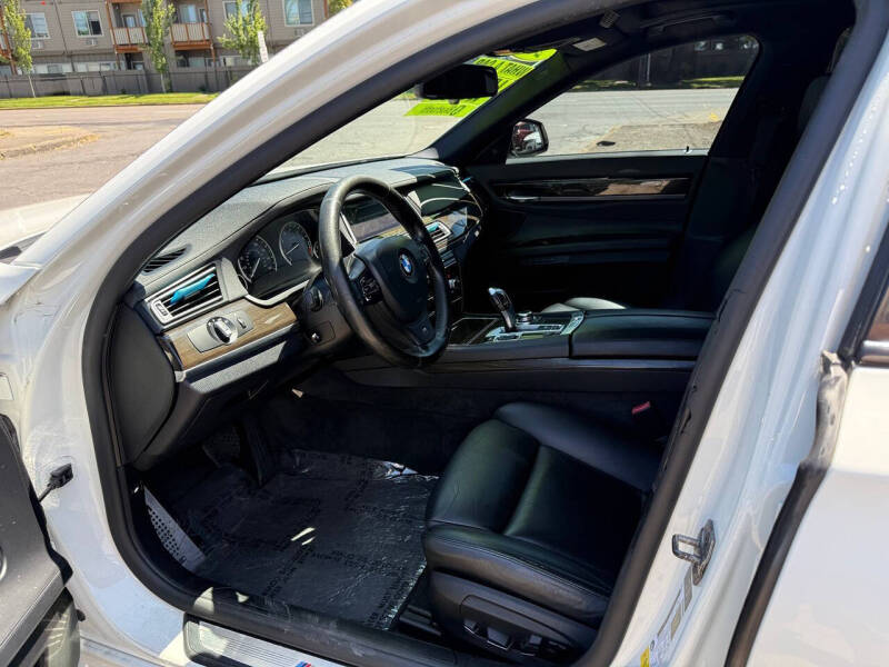 2013 BMW 7 Series 750i