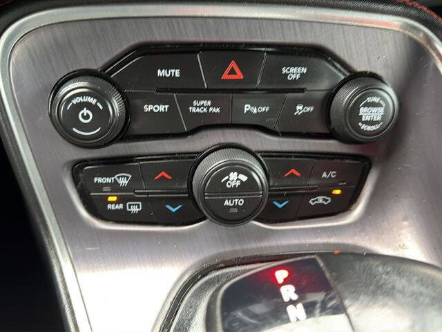 2018 Dodge Challenger 392 HEMI Scat Pack Shaker