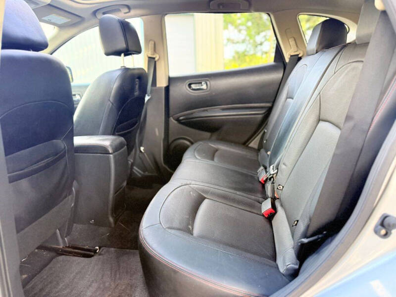 2013 Nissan Rogue SV w/SL Package