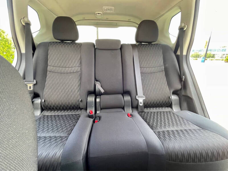 2018 Nissan Rogue S