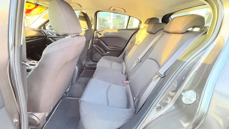 2015 Mazda MAZDA3 i Sport