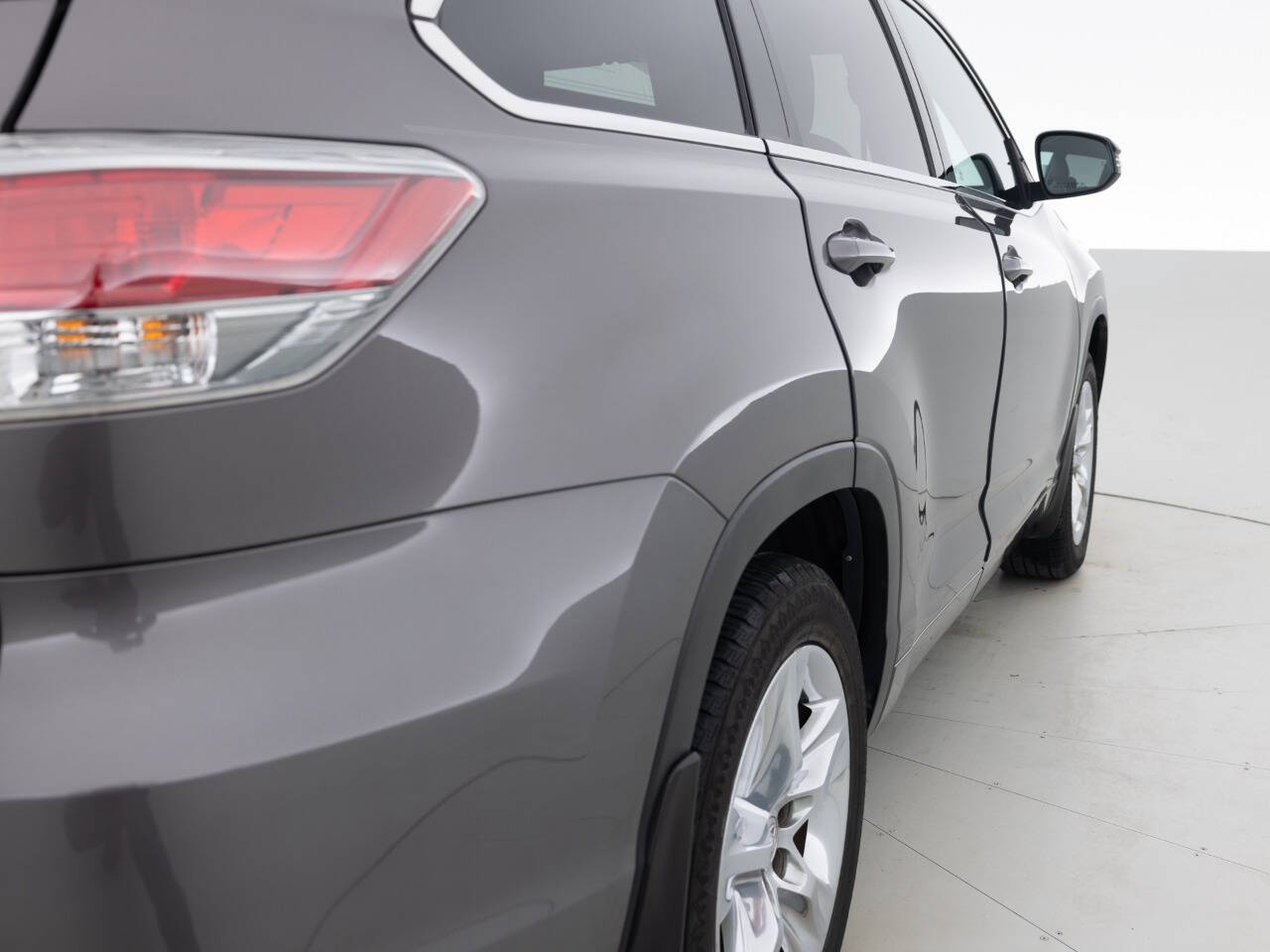 Used Car 2014 Toyota Highlander  Limited Platinum Awd 4dr Suv For Sale Under $15,000 In Coal City, Illinois