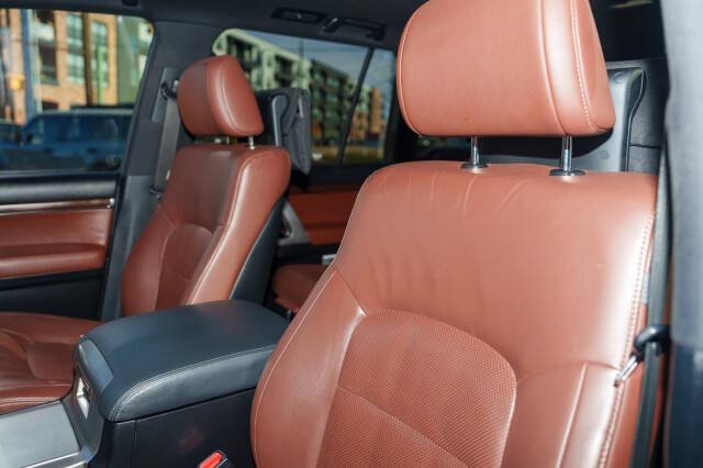 2016 Toyota Land Cruiser