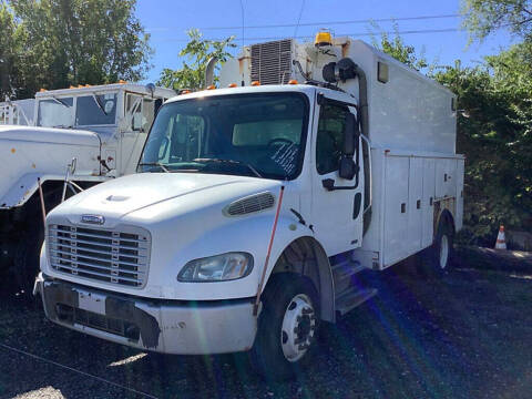 2010 Freightliner M2 106