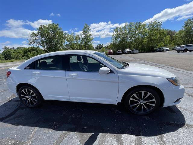 2014 Chrysler 200 Limited