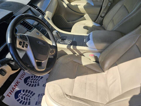 2014 Ford Taurus SEL