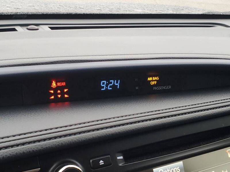 2019 Toyota Highlander LE Plus