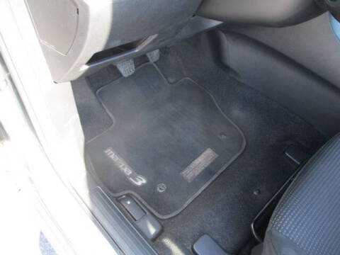 2013 Mazda MAZDA3 i Touring