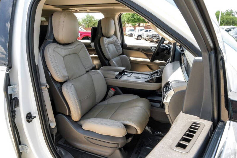 2023 Lincoln Navigator L Reserve