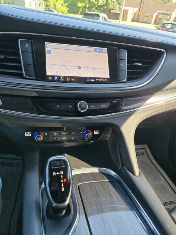 2020 Buick Enclave Essence