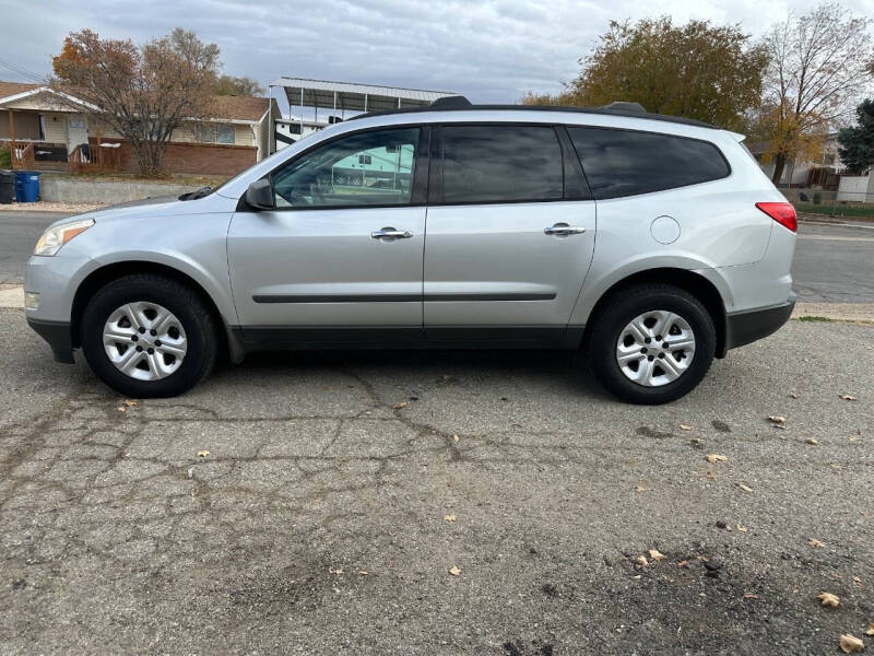 2011 Chevrolet Traverse LS