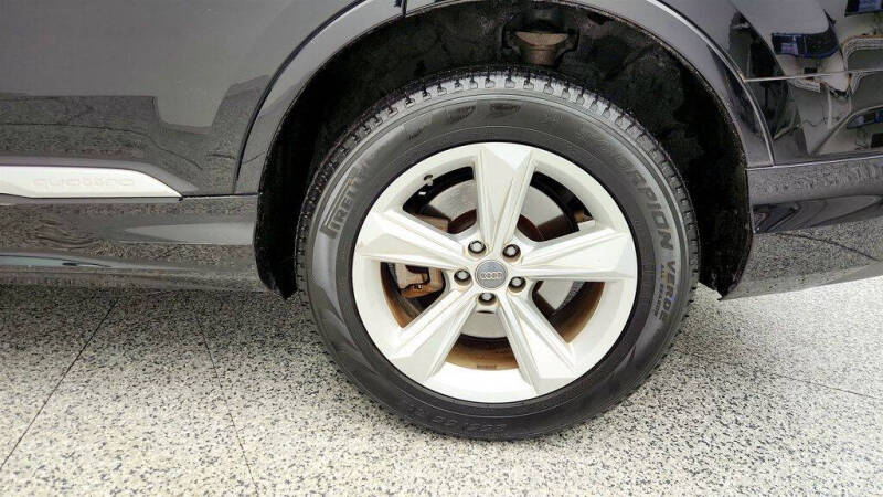 2020 Audi Q7 quattro Premium 55 TFSI