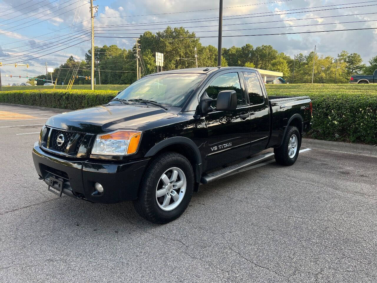 2008 nissan titan black