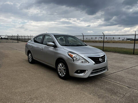 2018 Nissan Versa for sale at Car Maverick in Addison TX