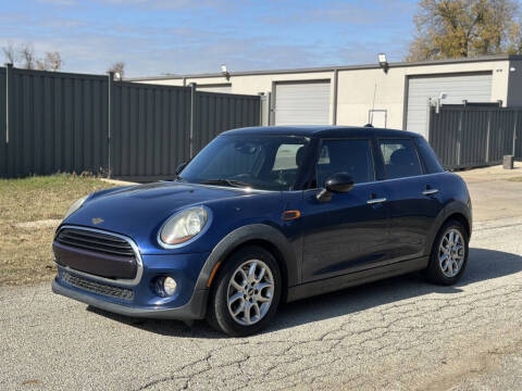 2017 MINI Hardtop 4 Door Cooper