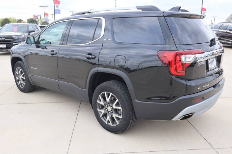 2023 GMC Acadia SLE