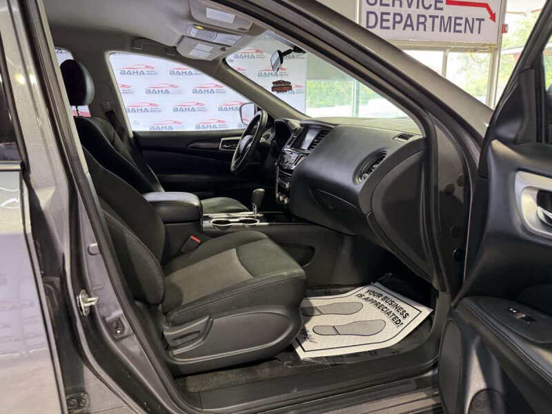 2020 Nissan Pathfinder S