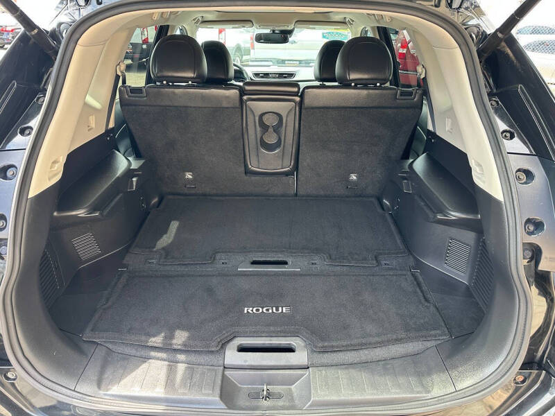 2017 Nissan Rogue SL