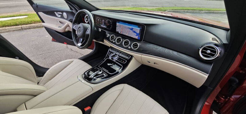 2017 Mercedes-Benz E-Class E 300 4MATIC