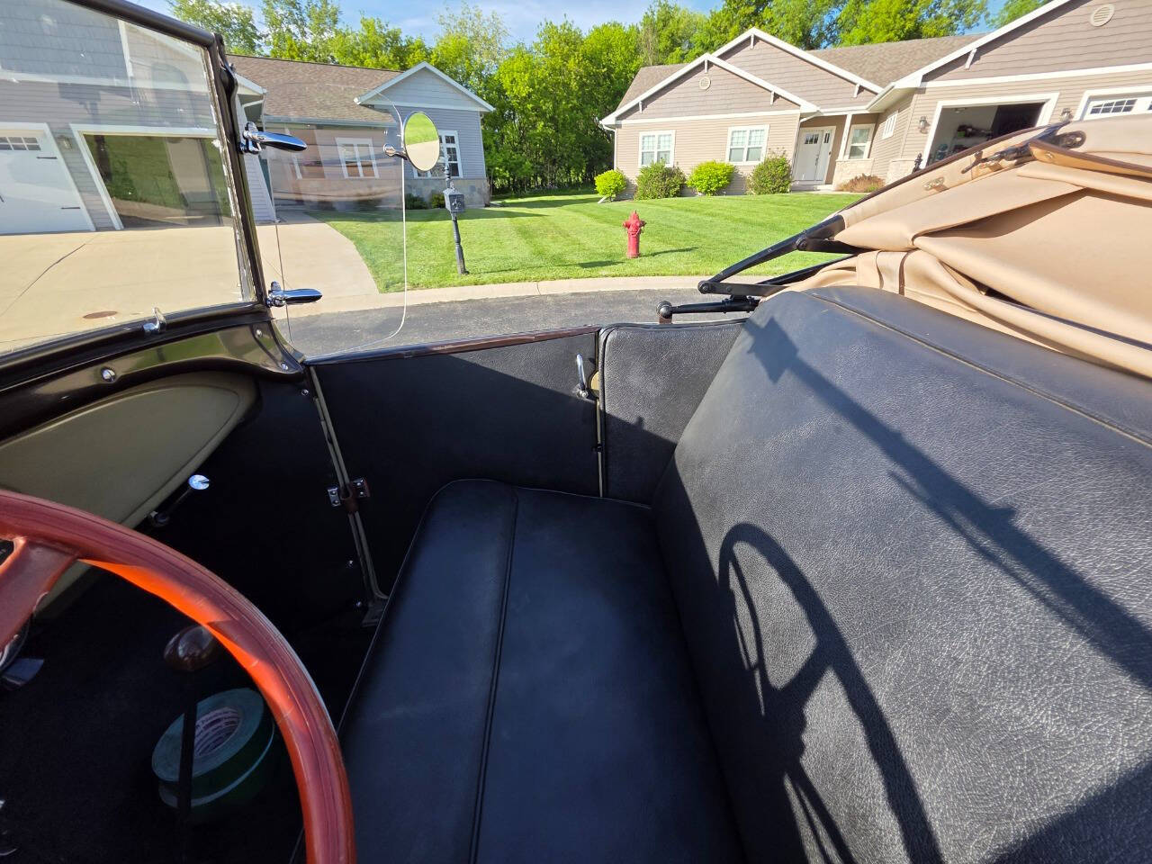 1928 Ford Roadster 44