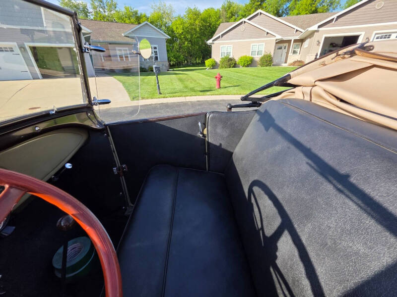 1928 Ford Roadster