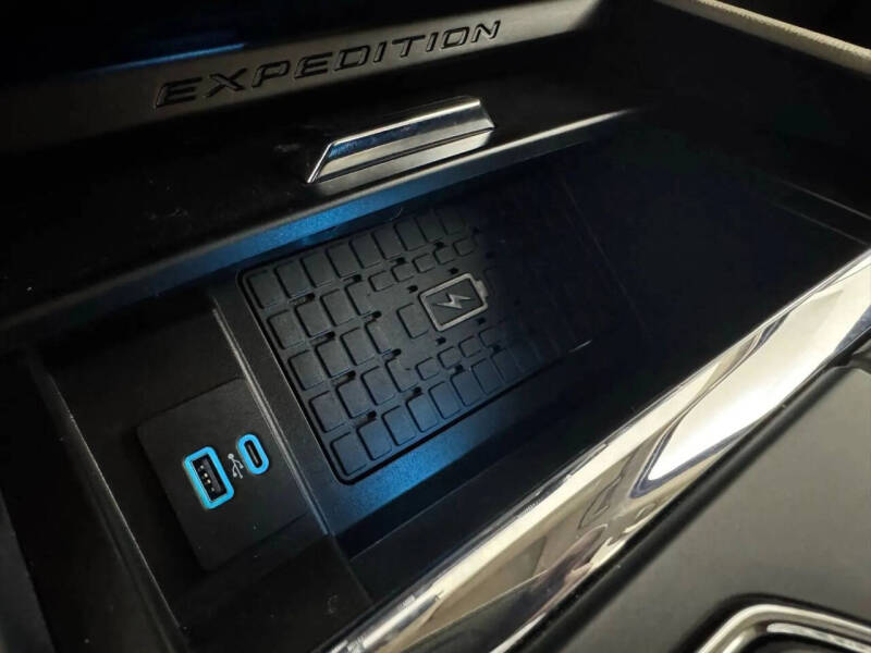 2023 Ford Expedition XLT