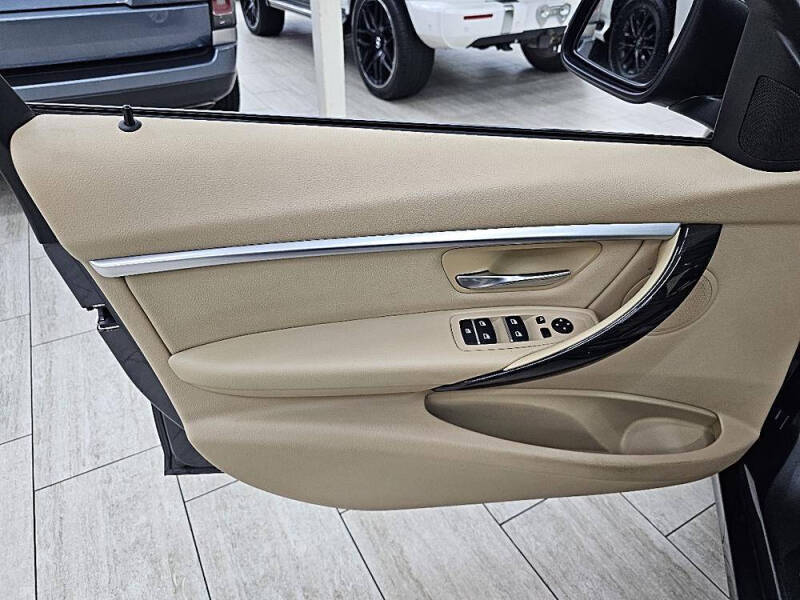 2016 BMW 3 Series 328i