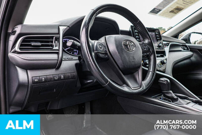 2023 Toyota Camry SE