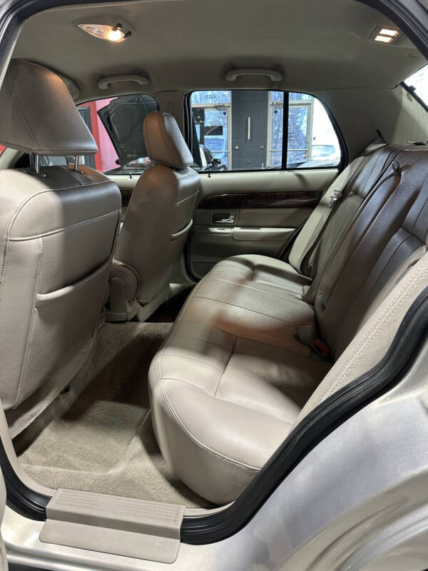 2009 Mercury Grand Marquis LS