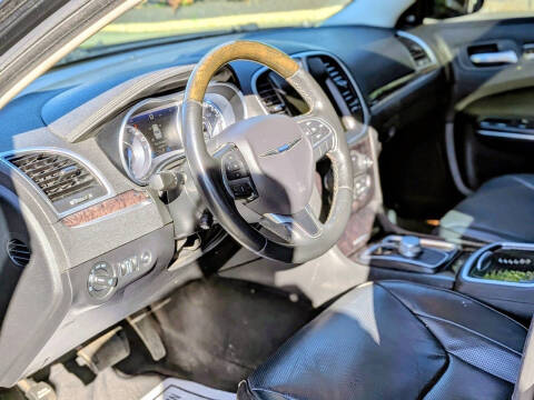 2016 Chrysler 300 C