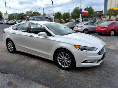 2017 Ford Fusion SE