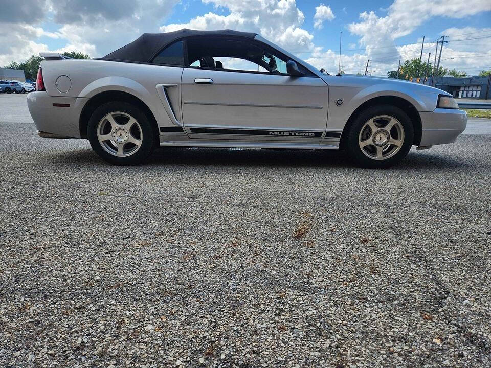 2004 Ford Mustang for sale at Sara Auto Mall, LLC in Cleveland, OH