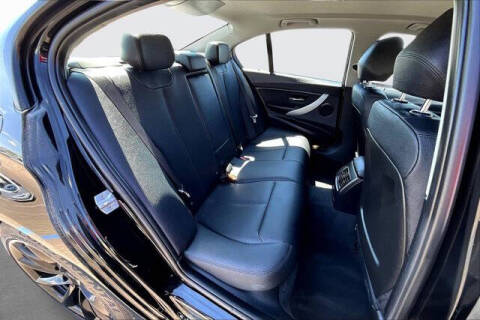 2018 BMW 3 Series 320i