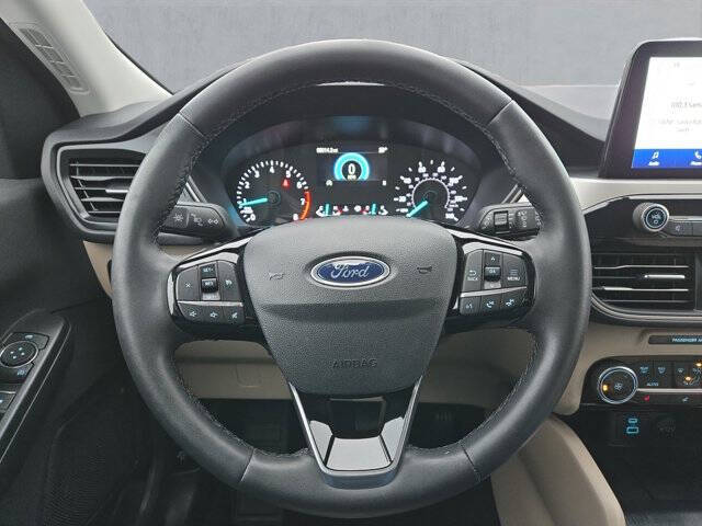 2022 Ford Escape SE