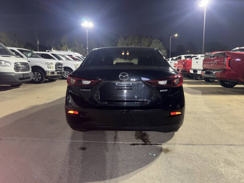2018 Mazda MAZDA3 Sport