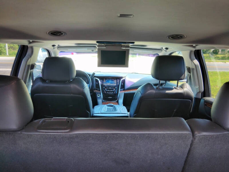 2015 Cadillac Escalade Luxury