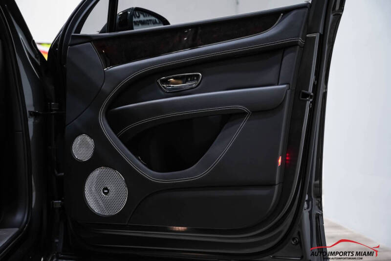 2021 Bentley Bentayga V8